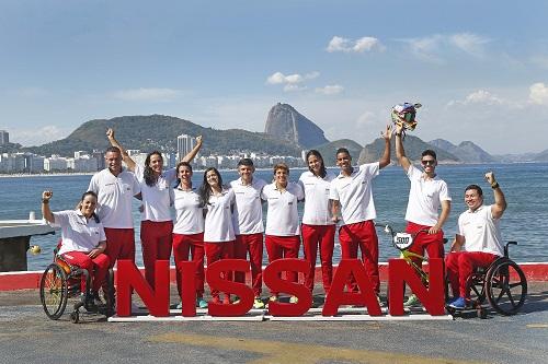 Equipe é formada por onze atletas, olímpicos e paralímpicos, e pelo mentor Clodoaldo Silva / Foto: Divulgação/Nissan